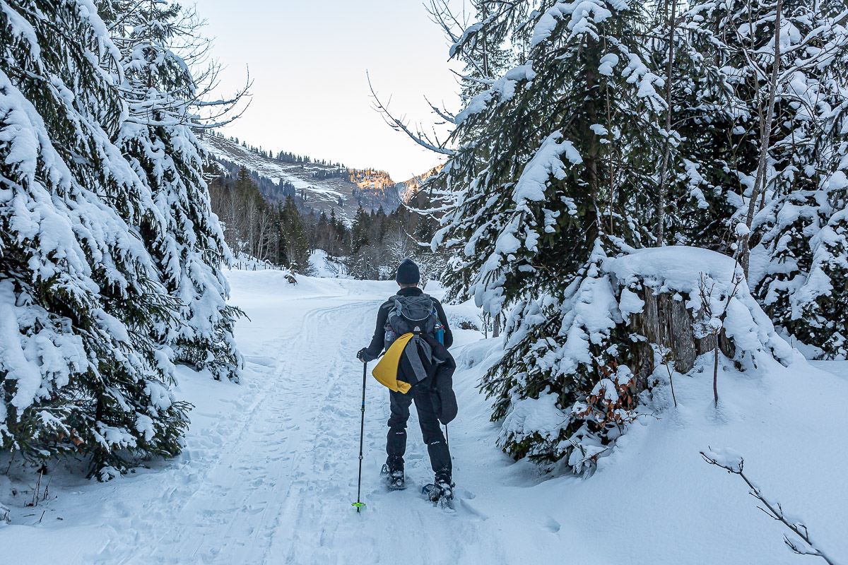 137